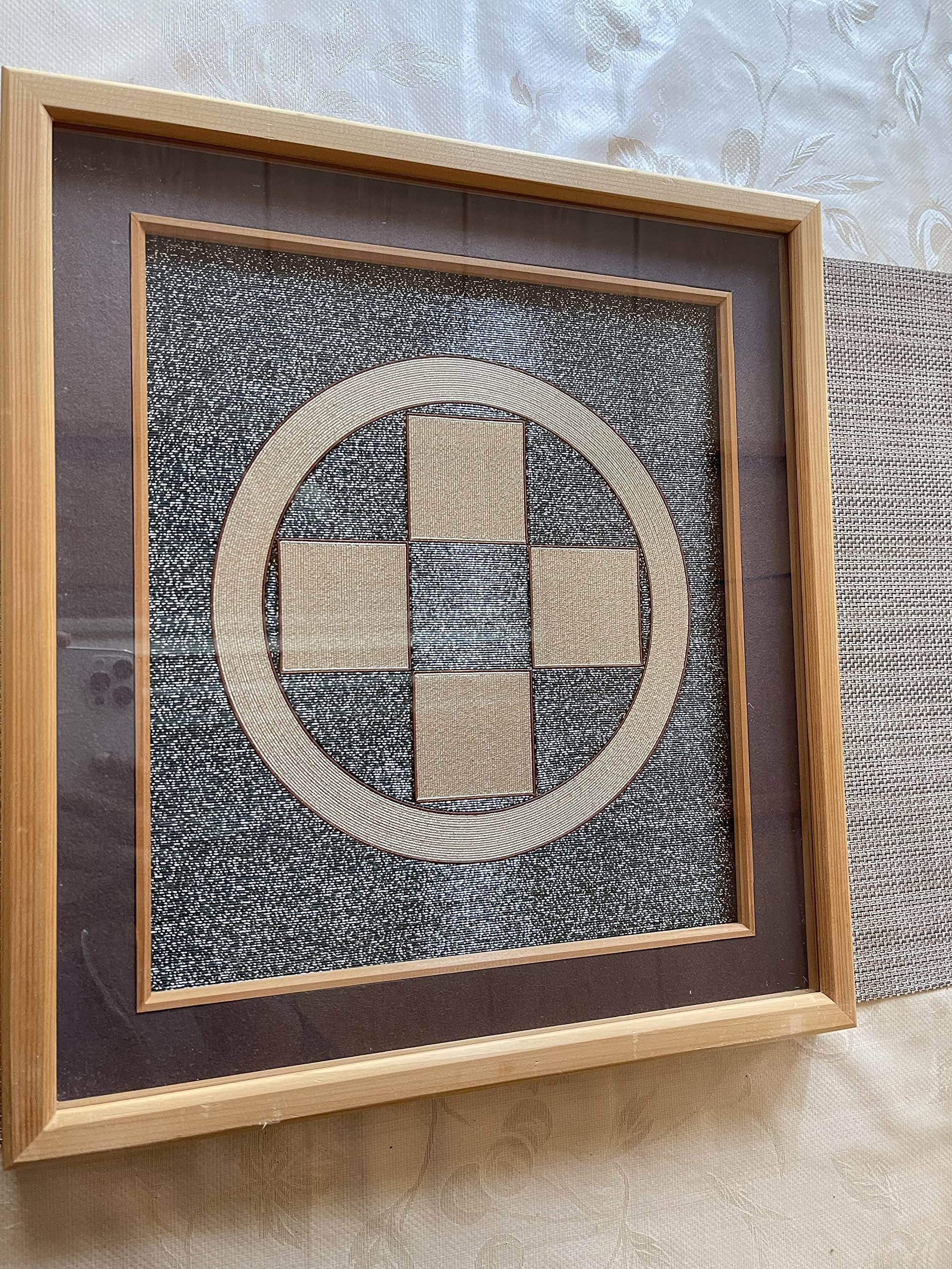 Js43 丸に松皮菱 額 お祝い 記念品 水引き家紋 昭和レトロ Js43 丸に松皮菱 額 お祝い 記念品 水引き家紋 昭和レトロ Js43